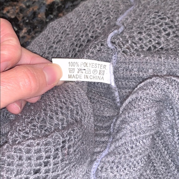 Scarf - Picture 5 of 6